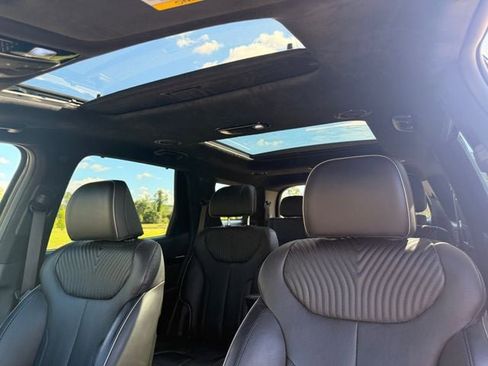 Used 2025 Hyundai Palisade Calligraphy FWD image 9