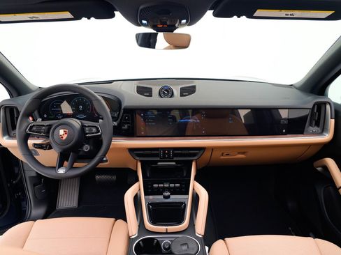 New 2026 Porsche Cayenne image 19