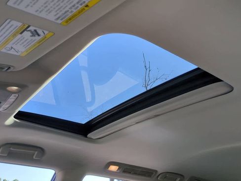 Used 2020 Nissan Armada SL w/ Premium Package image 20