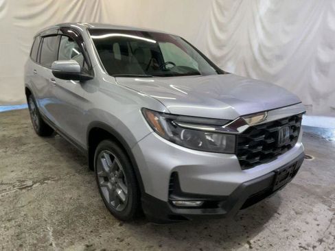 Used 2023 Honda Passport EX-L image 2