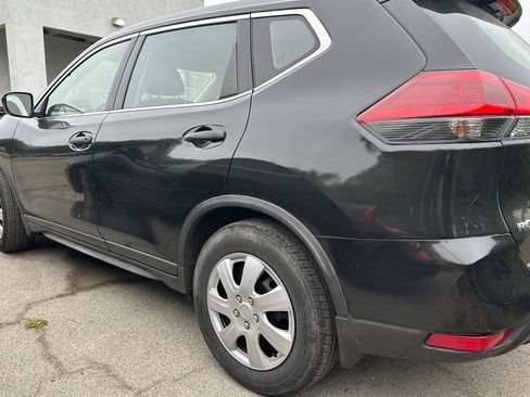Used 2019 Nissan Rogue S FWD image 6