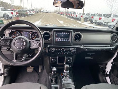 Used 2023 Jeep Wrangler Sport image 13