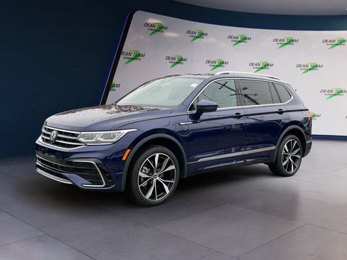 Used 2024 Volkswagen Tiguan SEL R-Line image 2
