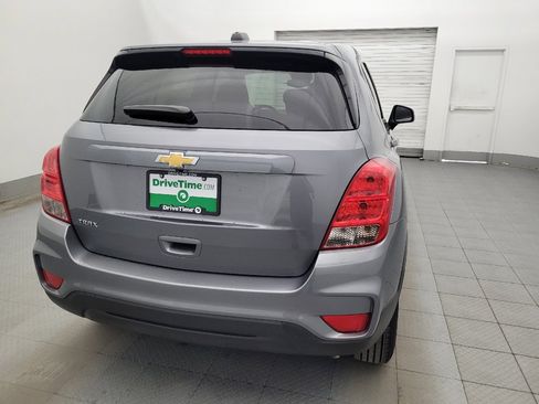 Used 2020 Chevrolet Trax LS w/ Tint and Cruise Package FWD image 7