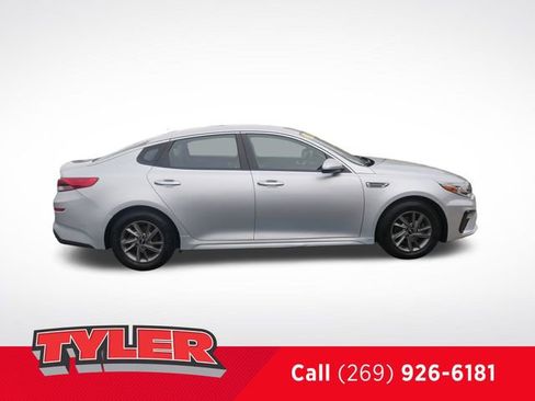 Used 2020 Kia Optima LX FWD image 9