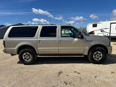 Used 2005 Ford Excursion Limited AWD/4WD image 5