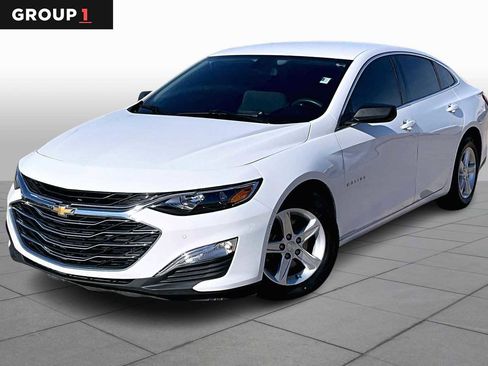 Used 2020 Chevrolet Malibu LS image 1