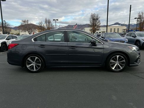 Used 2019 Subaru Legacy 3.6R Limited image 2