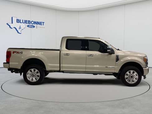 Used 2018 Ford F250 Platinum w/ Platinum Ultimate Package AWD/4WD image 4