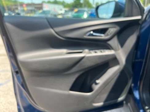 Used 2022 Chevrolet Equinox LT AWD/4WD image 15
