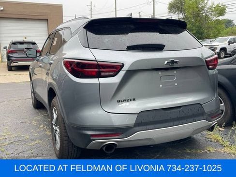 Used 2023 Chevrolet Blazer LT w/ Convenience Package FWD image 2