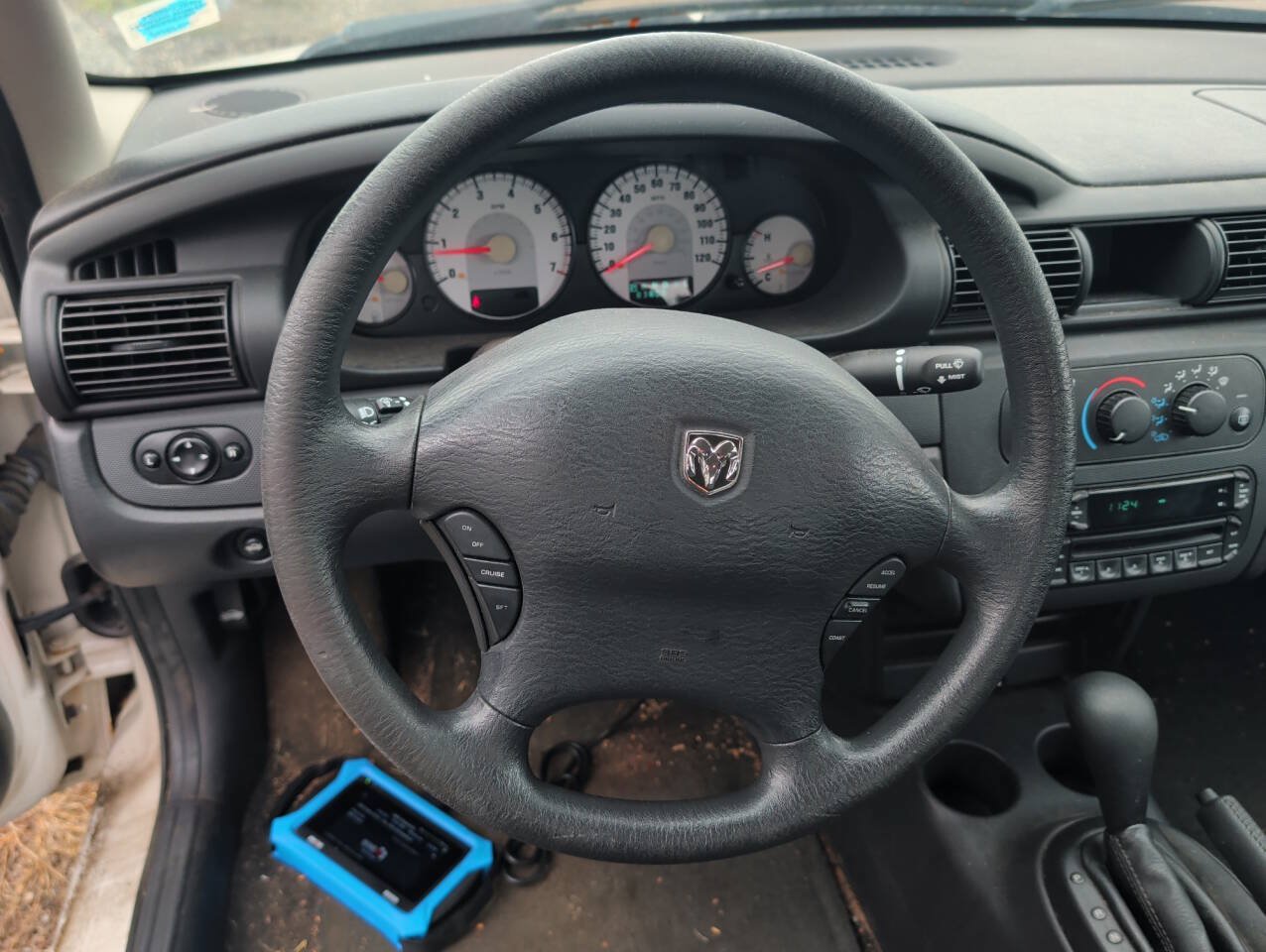 Used 2005 Dodge Stratus SXT FWD image 32