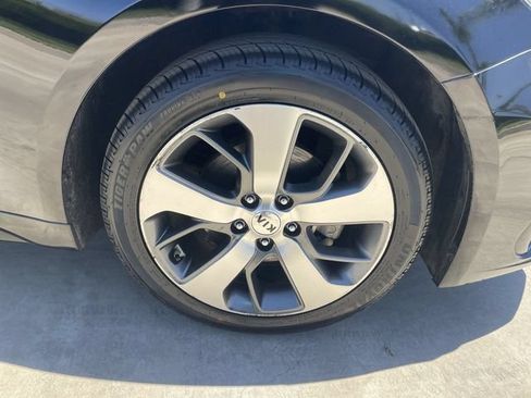 Used 2020 Kia Optima S FWD image 31