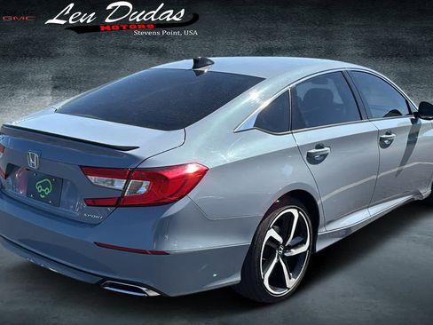 Used 2022 Honda Accord Sport image 4