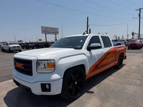 Used 2015 GMC Sierra 1500 SLE w/ SLE Value Package RWD image 3