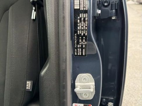 Used 2022 Jeep Renegade Latitude image 26