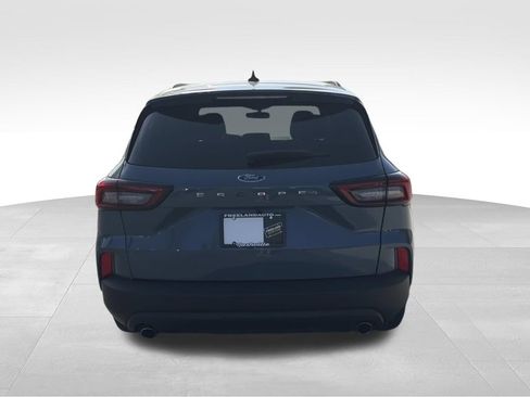 Used 2025 Ford Escape ST-Line image 4
