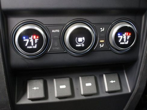 Used 2020 Land Rover Defender 110 S image 11