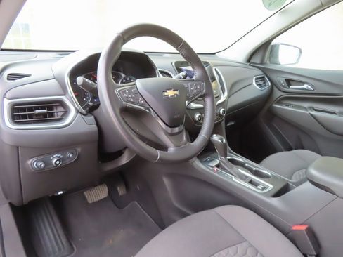 Used 2021 Chevrolet Equinox LT image 21