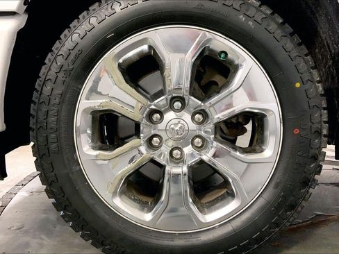 Used 2022 RAM 1500 Big Horn AWD/4WD image 9
