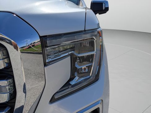 Used 2019 GMC Sierra 1500 SLT w/ SLT Premium Plus Package AWD/4WD image 36
