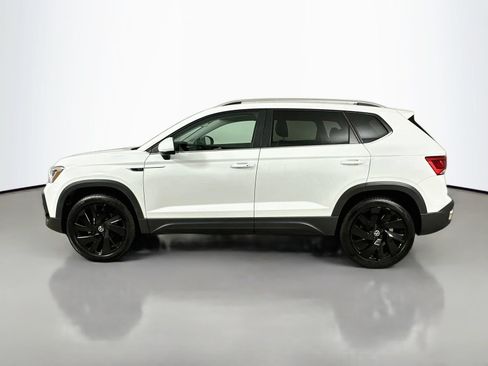 Certified 2024 Volkswagen Taos SEL AWD/4WD image 8