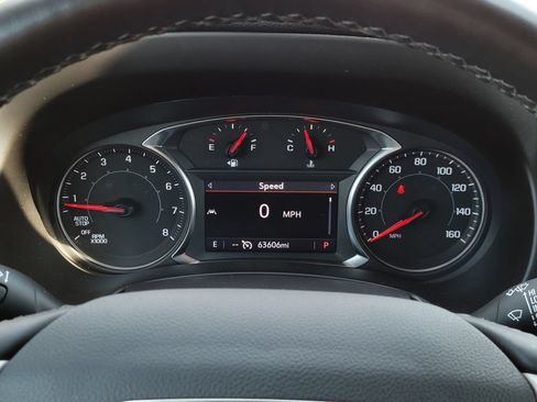 Used 2024 GMC Terrain SLT AWD/4WD image 32