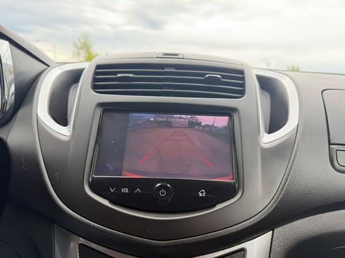 Used 2015 Chevrolet Trax LTZ FWD image 12