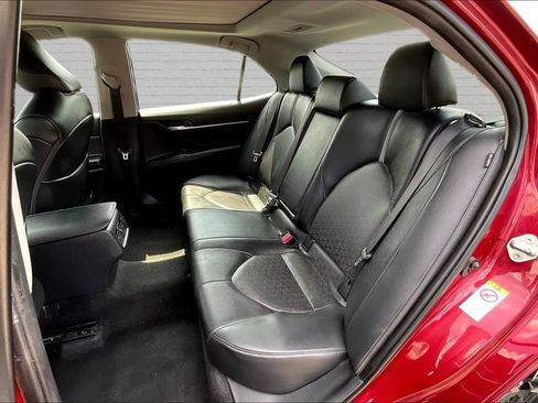 Used 2018 Toyota Camry XSE FWD image 20