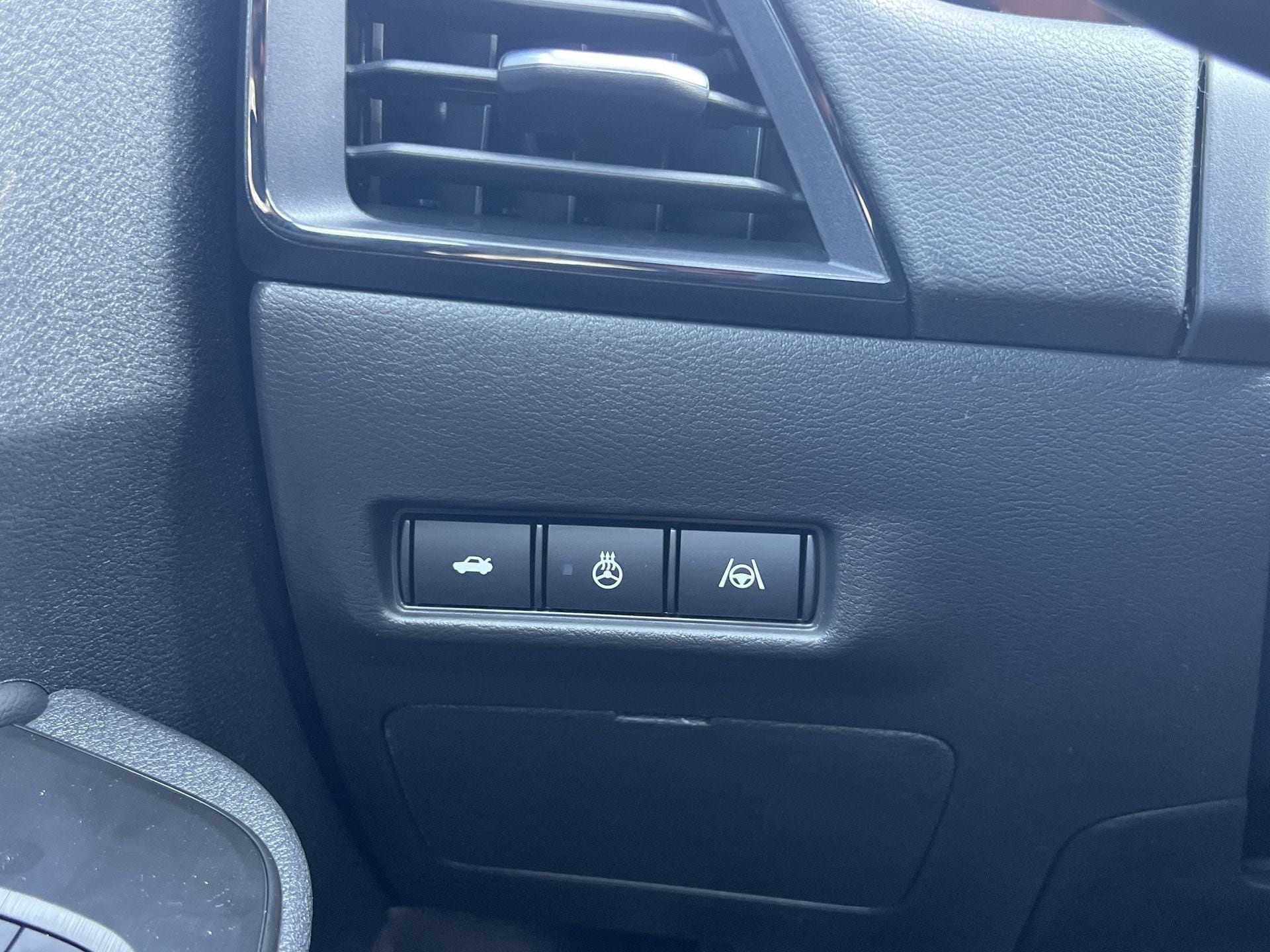 New 2027 Nissan Sentra SR w/ SR Premium Package FWD image 13