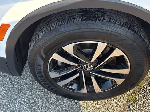 Used 2024 Volkswagen Tiguan S AWD/4WD image 31