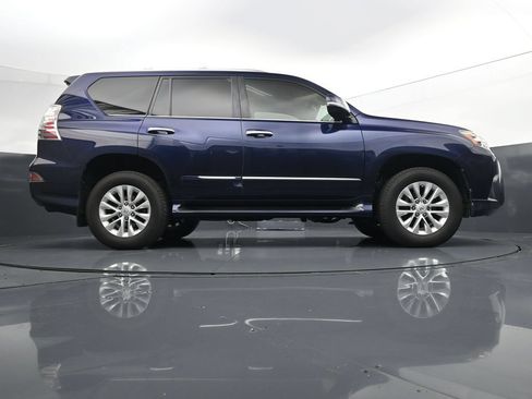 Used 2017 Lexus GX 460 AWD/4WD image 24