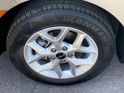 Used 2025 Kia Soul LX w/ LX Technology Package image 29