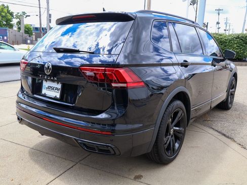 Used 2024 Volkswagen Tiguan SE R-Line FWD image 5