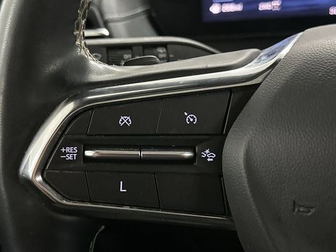 Used 2024 Chevrolet Traverse LT w/ LPO, Floor Liner Package AWD/4WD image 52