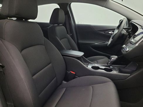 Used 2025 Chevrolet Malibu LS FWD image 21