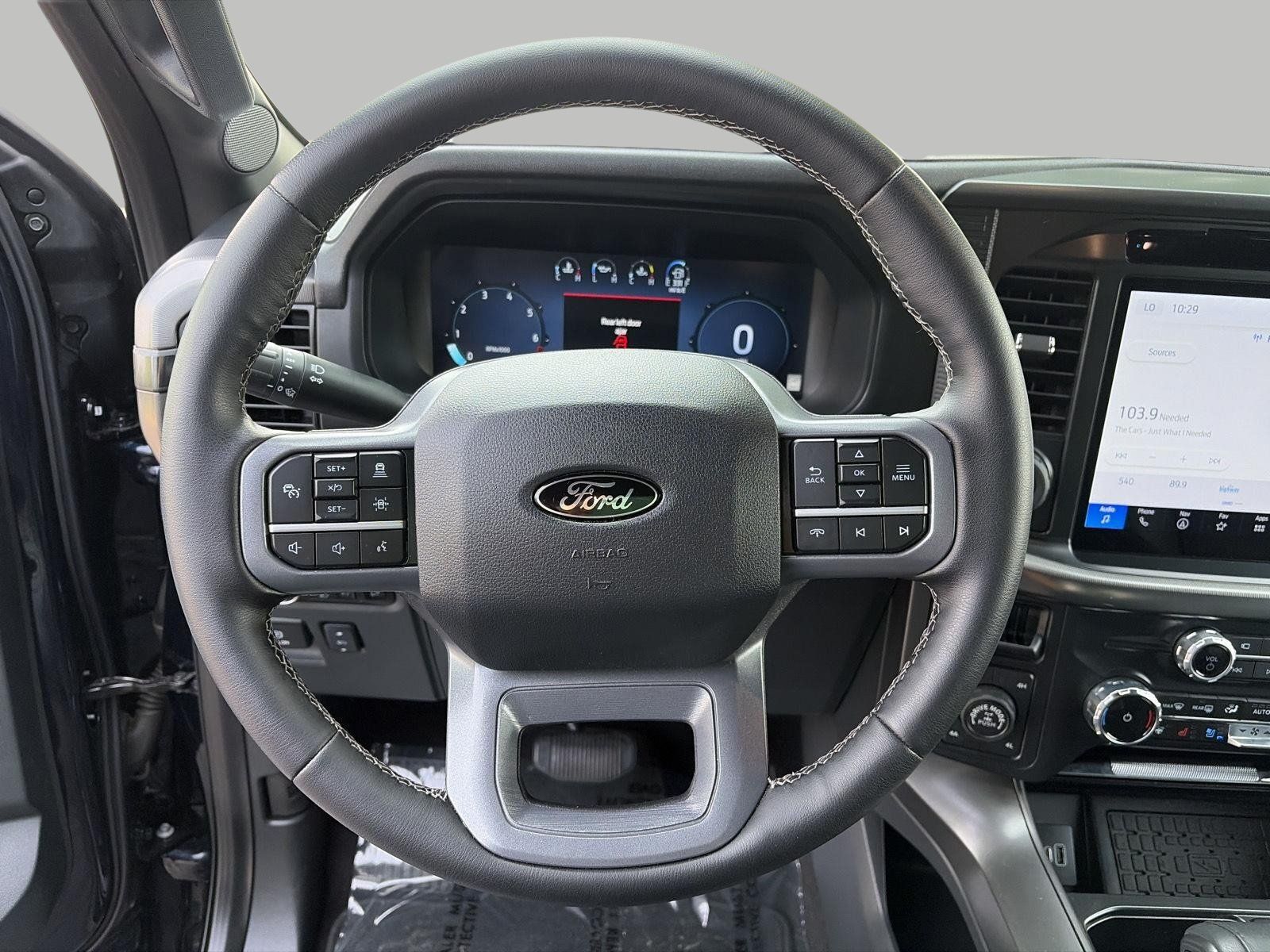 Used 2025 Ford F150 Lariat w/ Equipment Group 502A High AWD/4WD image 5