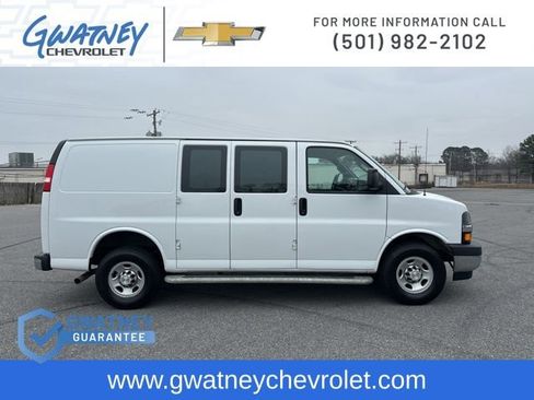 Used 2023 Chevrolet Express 2500 w/ Driver Convenience Package image 4