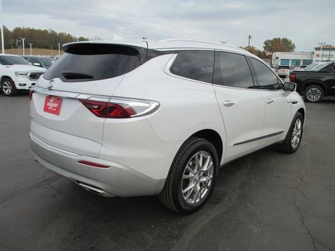 Certified 2023 Buick Enclave Essence w/ Experience Buick Package image 5