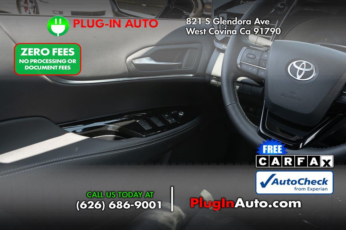 Used 2025 Toyota Mirai XLE RWD image 13