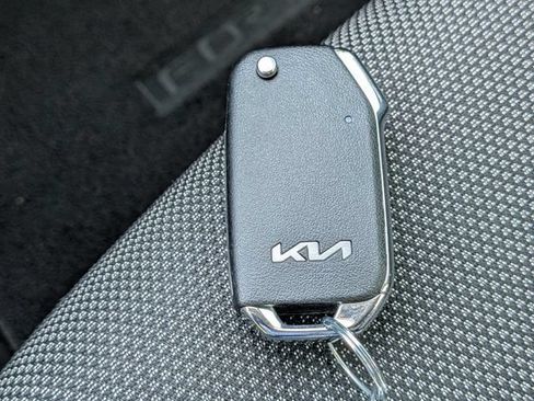 Certified 2024 Kia Forte LXS FWD image 28