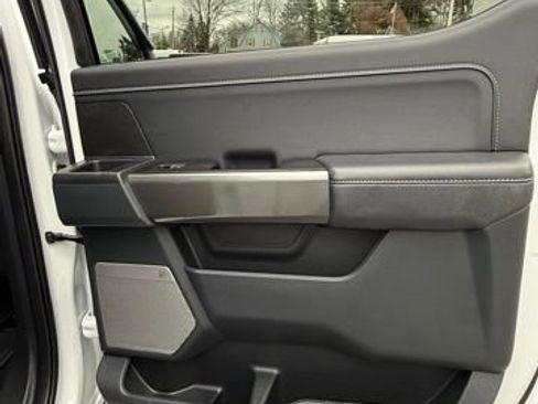 Used 2022 Ford F150 XLT w/ Equipment Group 302A High image 18