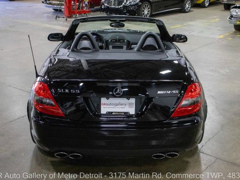Used 2005 Mercedes-Benz SLK 55 AMG image 6