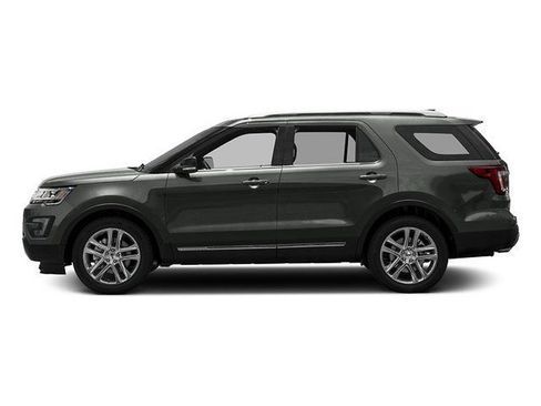 Used 2016 Ford Explorer XLT w/ Equipment Group 202A AWD/4WD image 3