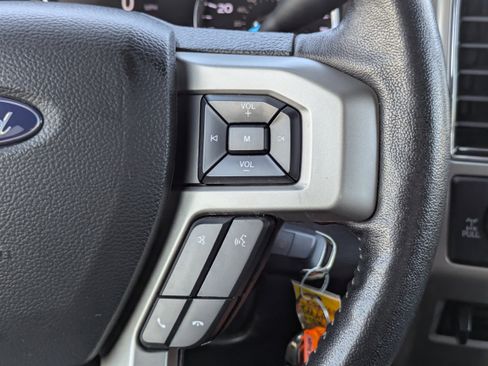 Used 2019 Ford F250 Lariat image 16