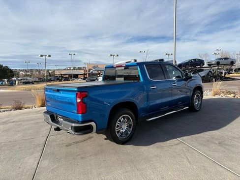 Used 2022 Chevrolet Silverado 1500 LTZ w/ LTZ Convenience Package II AWD/4WD image 10