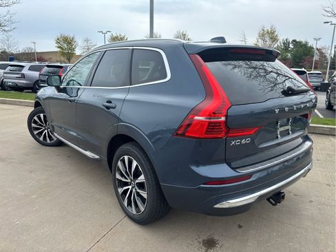 Used 2023 Volvo XC60 B5 Plus AWD/4WD image 6