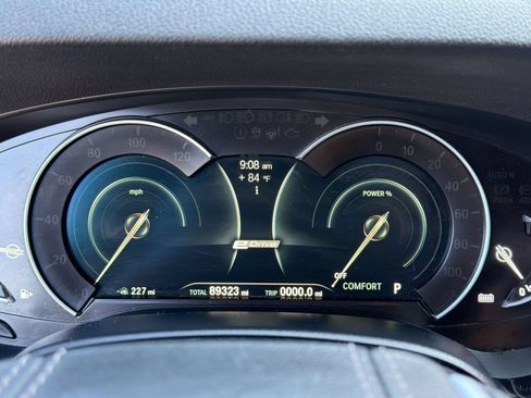 Used 2018 BMW 530e xDrive AWD/4WD image 22