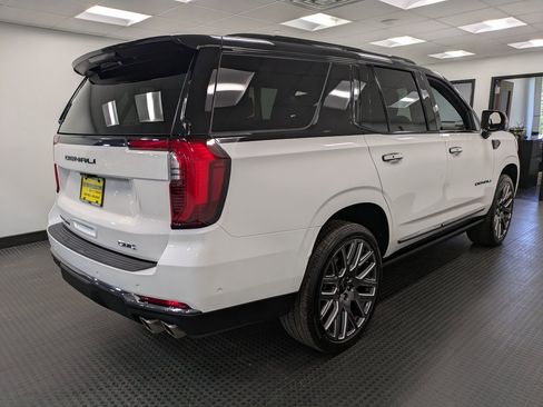 Used 2025 GMC Yukon Denali Ultimate image 4