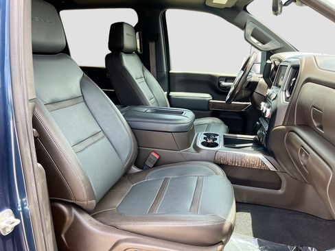 Used 2021 GMC Sierra 3500 Denali w/ Denali Ultimate Package AWD/4WD image 30